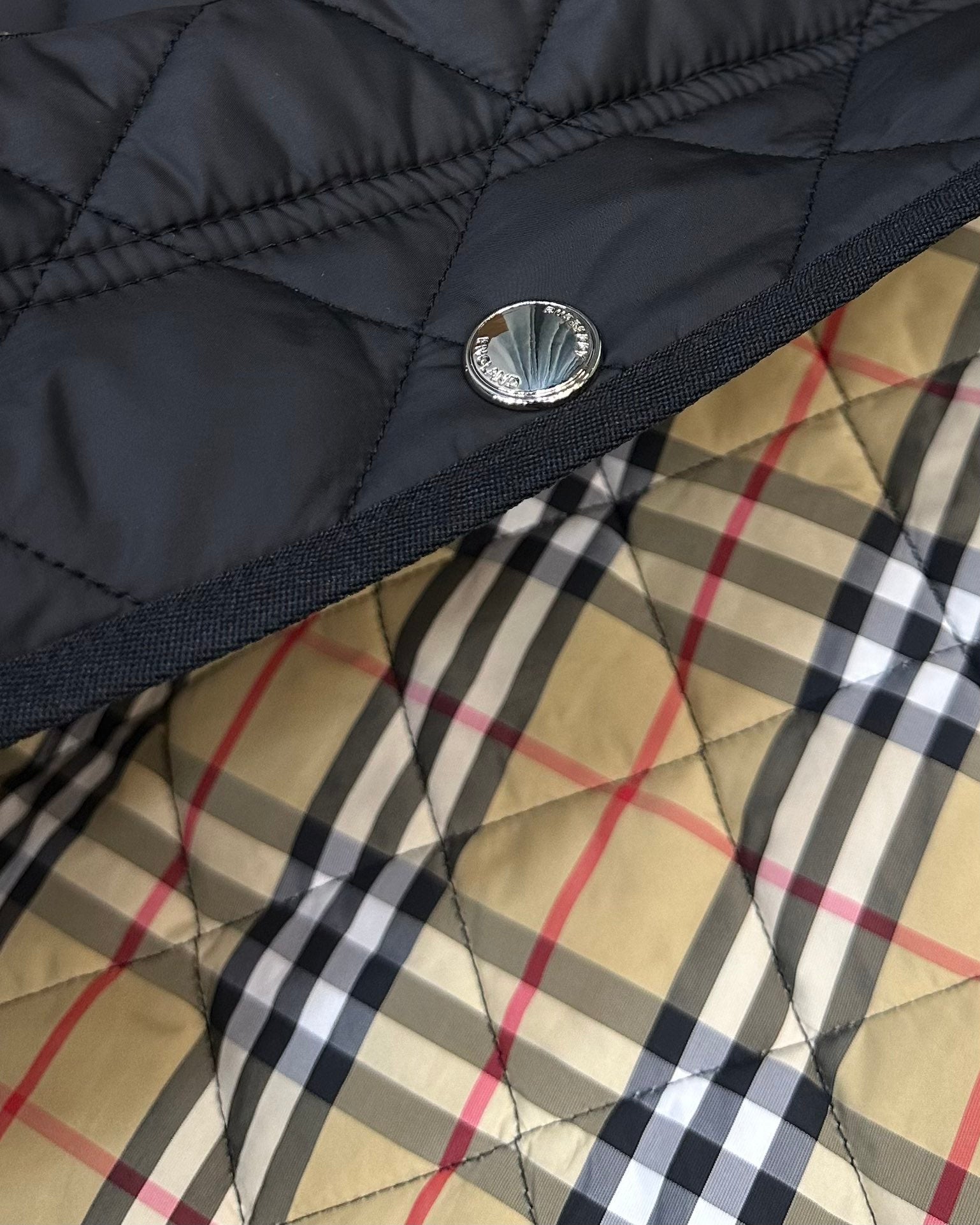 Burberry 25 Quilted  Hooded Long Coat Black Polyester Cotton