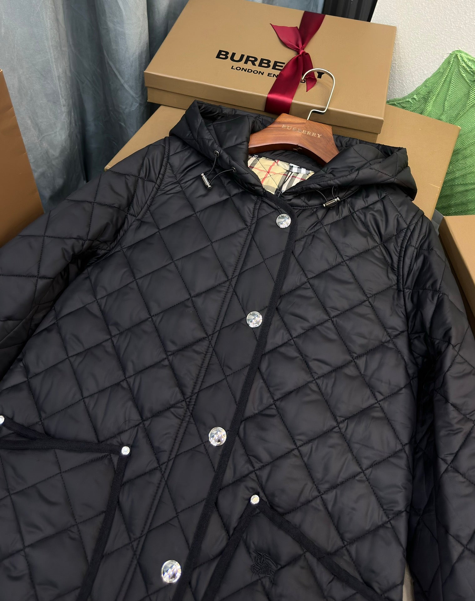 Burberry 25 Quilted  Hooded Long Coat Black Polyester Cotton