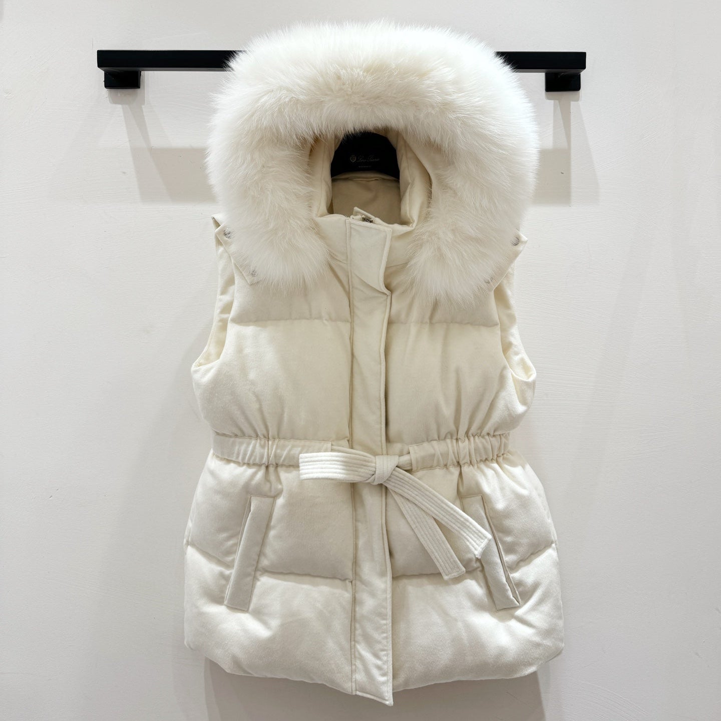 LP 25 Vest White Fur Down Cashmere 310248