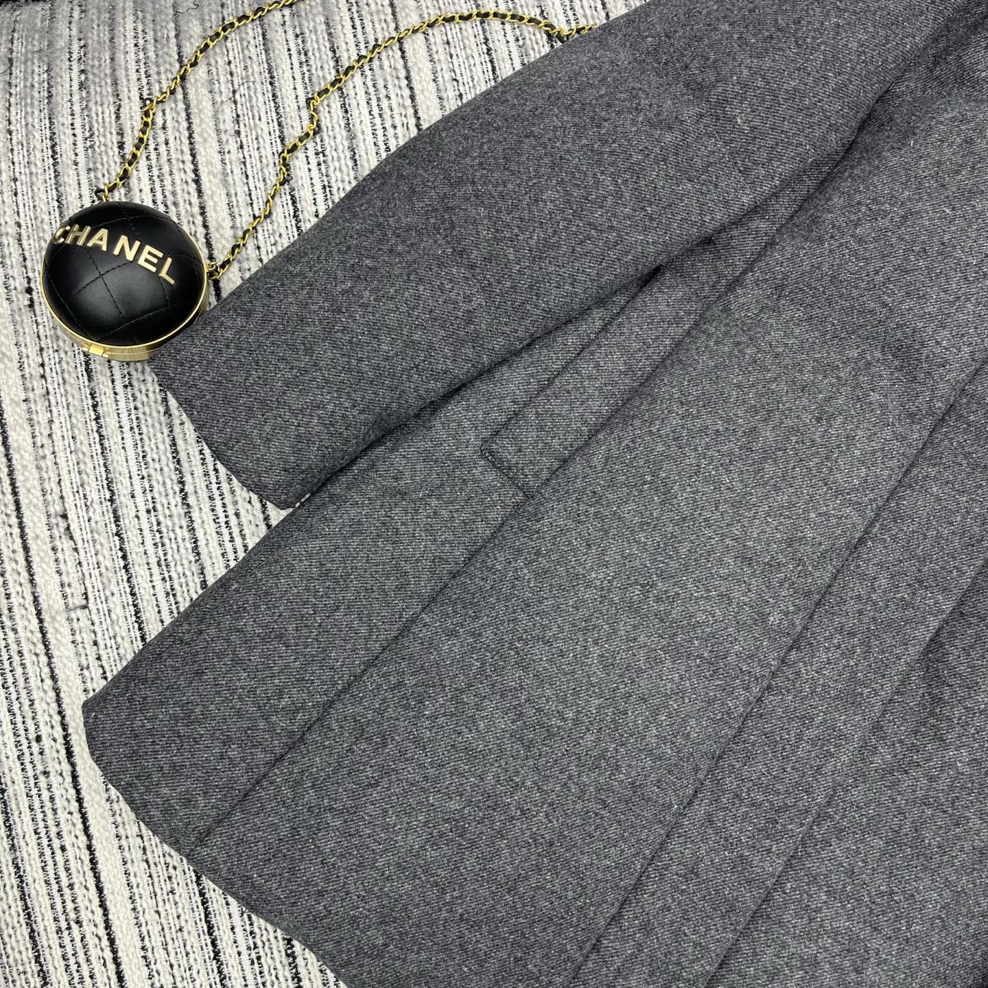 LP 25 Mid-Length Jacket Gray Wool Fabric Down 308180