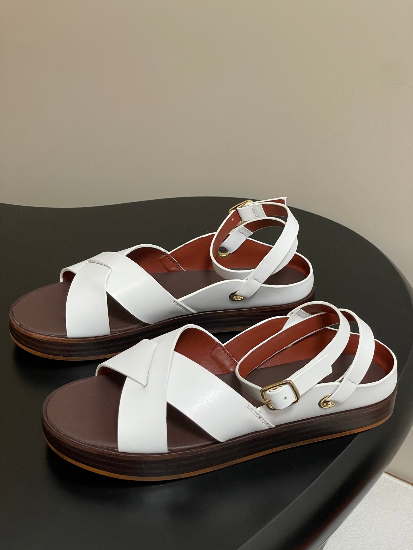 LP  Sandal White Brown Cowhide 312171