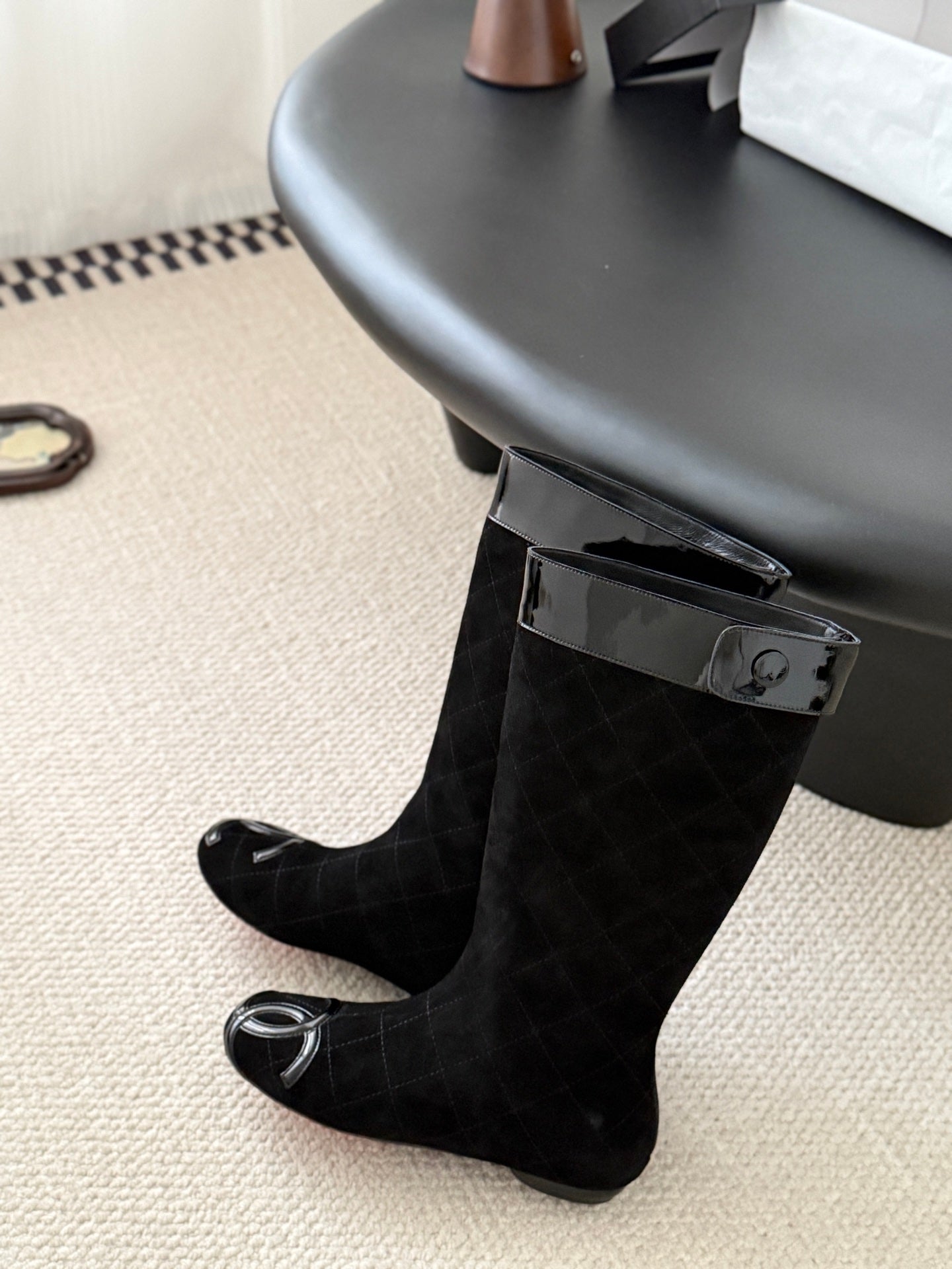 CC 2025 Vintage Cambon Mid-Calf Boots Black Suede Patent Leather 550641