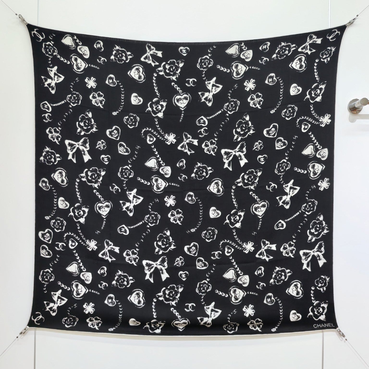 CC 25  Scarf 140CM Black Cashmere 293088