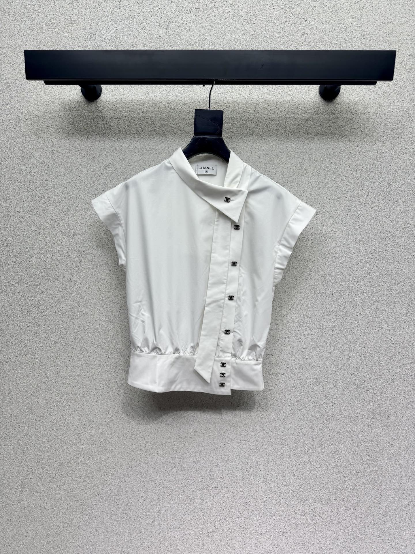 Chanel 2026 Sleeveless Shirt Cotton 402697