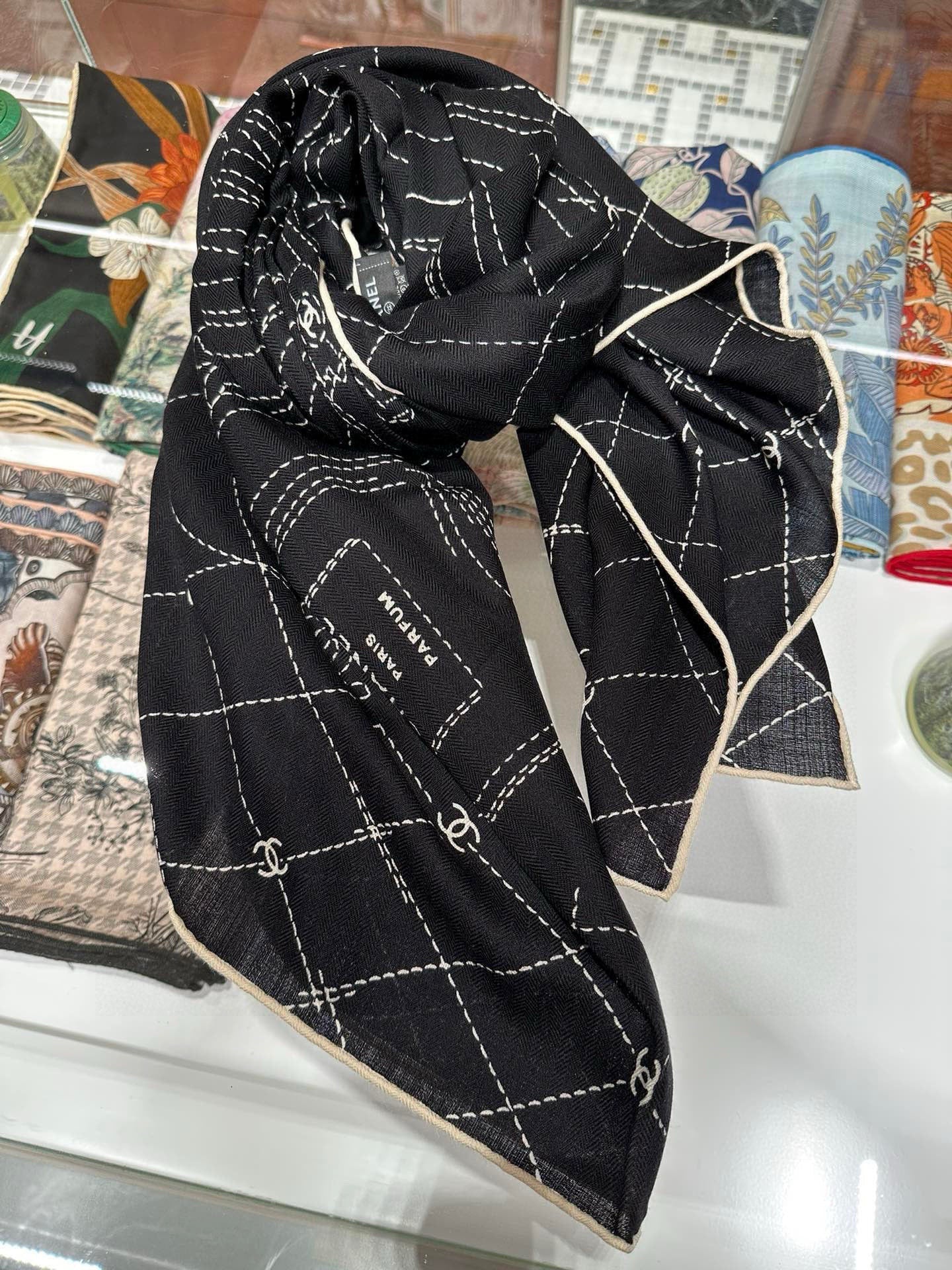CC 25 Scarf 140cm Black Cashmere 293213