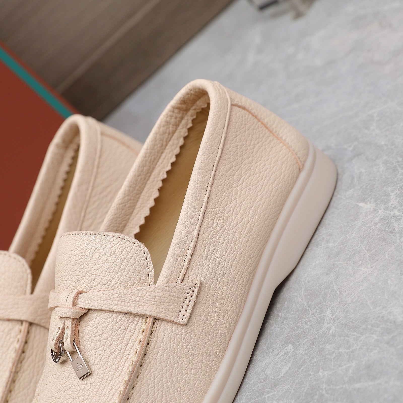 LP SUMMER CHARMS WALK LOAFERS BEIGE CREAM LAMBSKIN