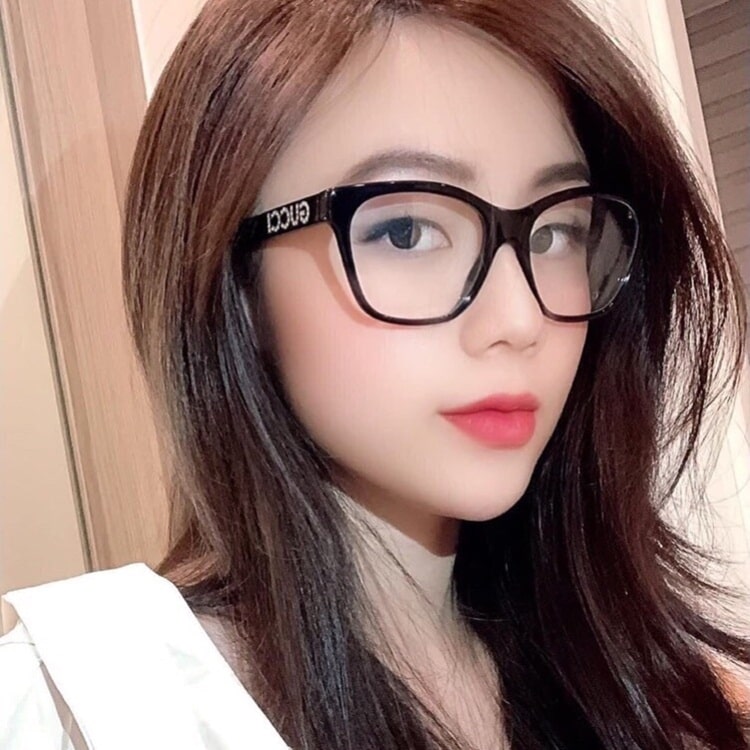 Gucci Sunglasses 686099