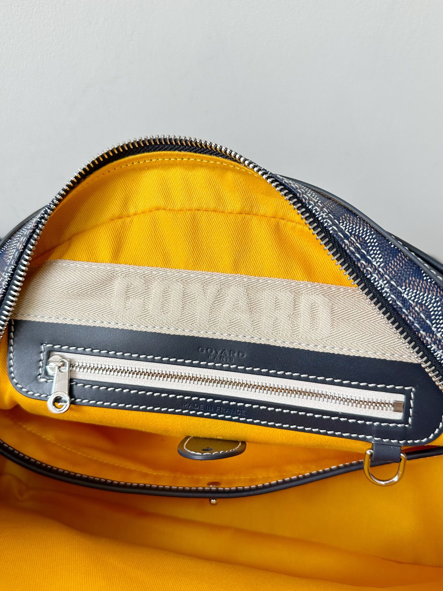 GOYA BOWLING BALL MEDIUM NAVY BLUE CANVAS